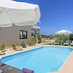 Villa Sea Side *