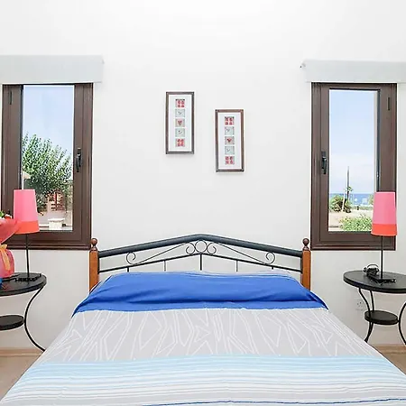 Sea Side Villa Polis